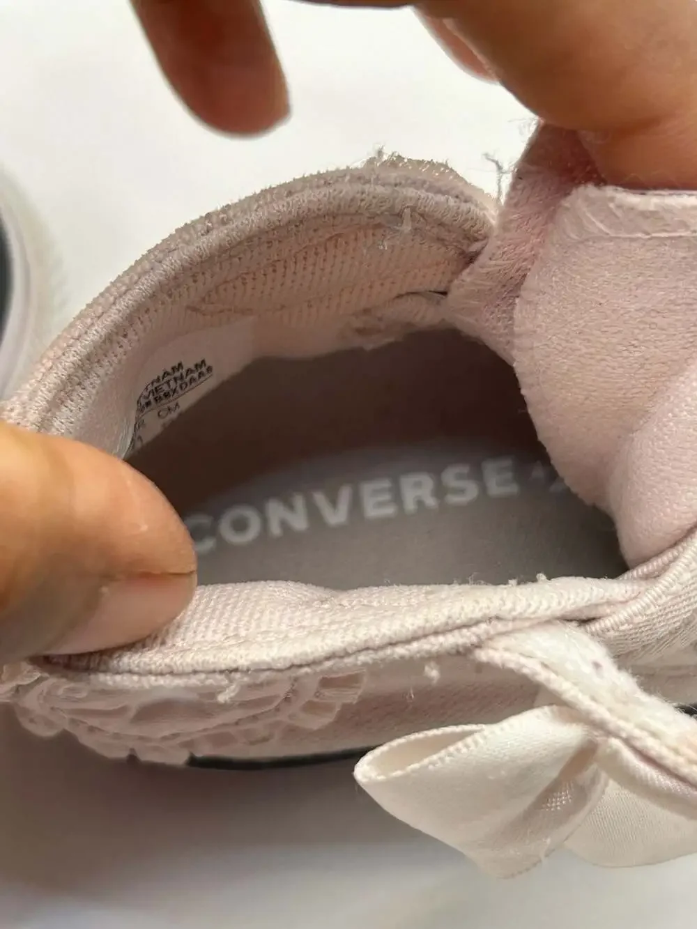 Converse Chuck Taylor All Star Easy-On Ruffles & Bows Toddler High Top Sneaker